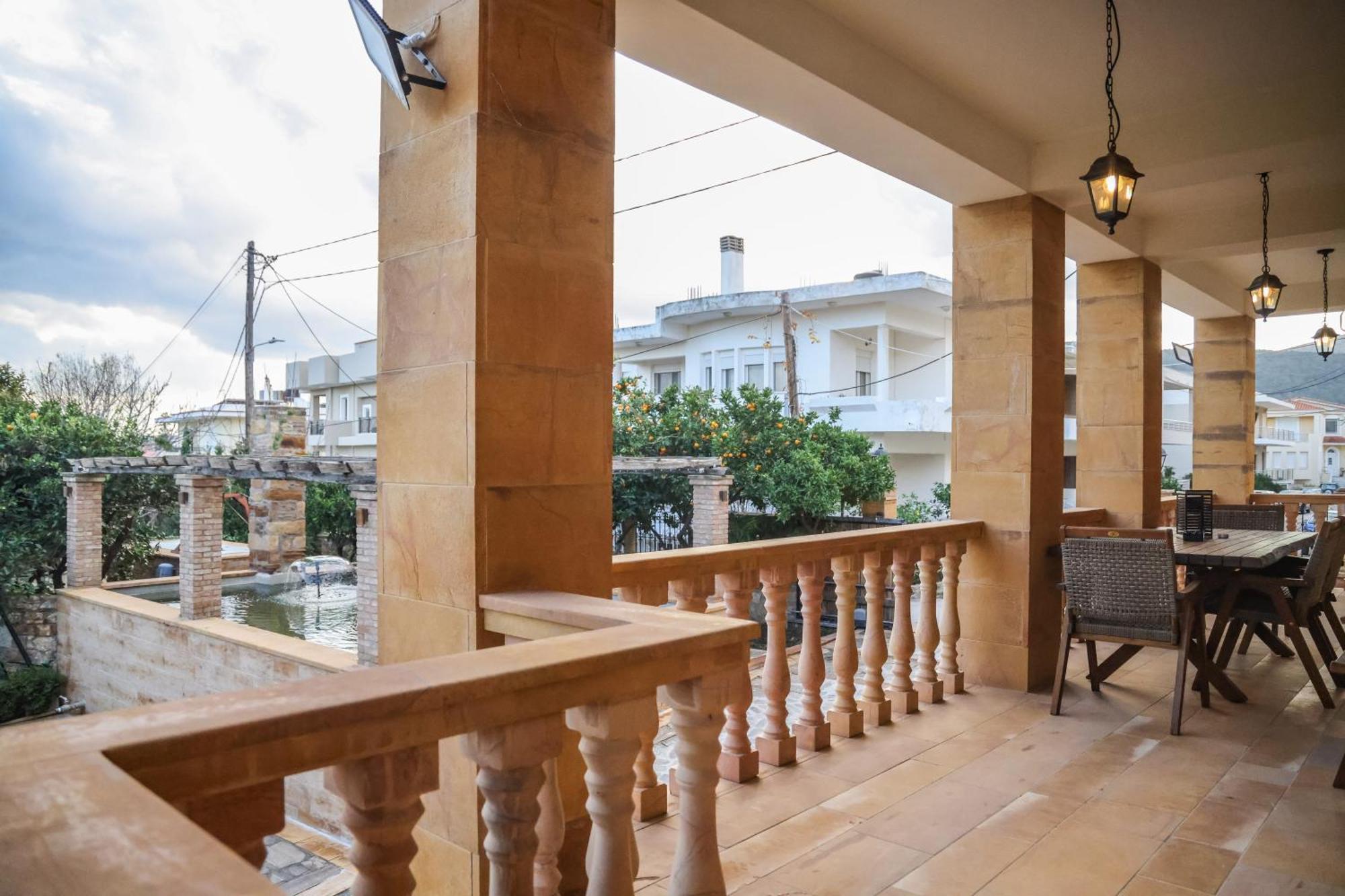 כיוס Archontiko Frideriki Luxury Apartments מראה חיצוני תמונה